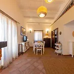 דירה Roqamaris *